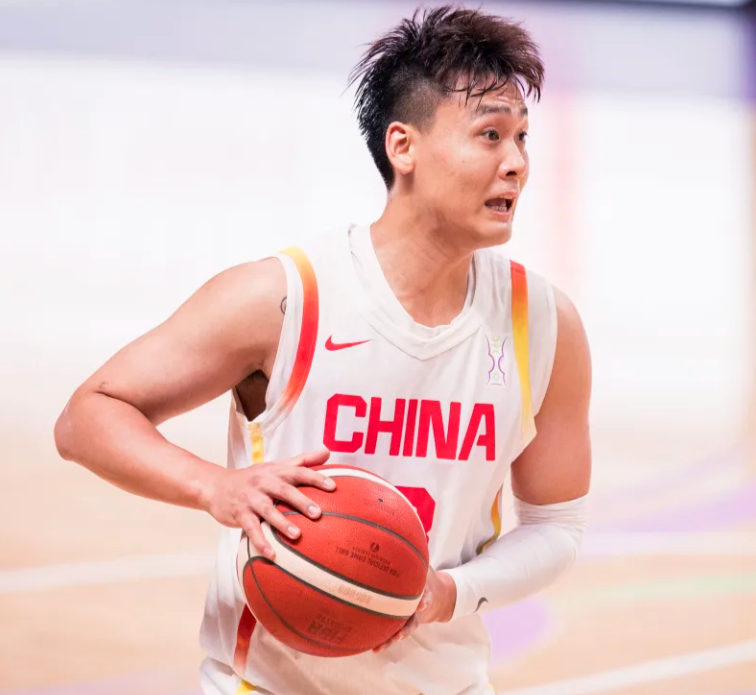 篮板, 还剩, ue 篮板, 还剩, ue