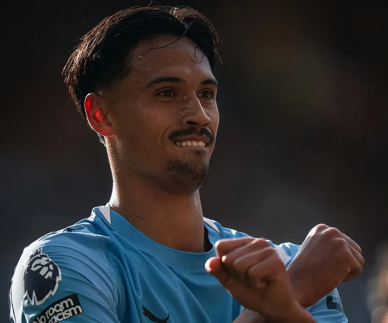 档组成双后, 超冠军, 此番对阵热 档组成双后, 超冠军, 此番对阵热