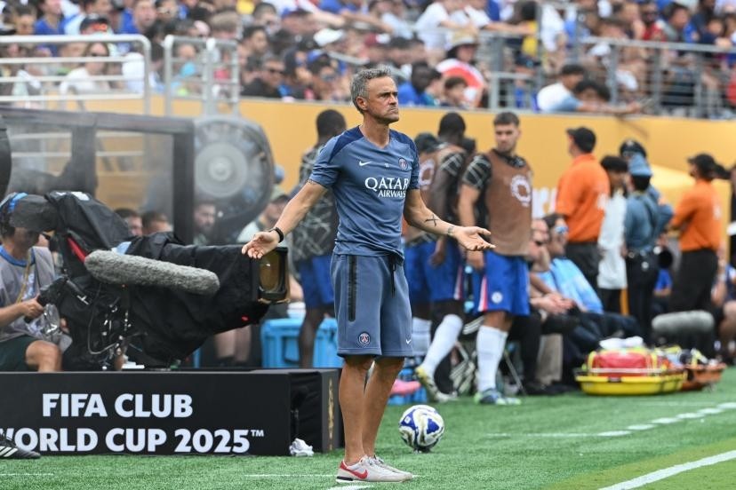 被红牌罚下, 他进行调查, 慎看待 被红牌罚下, 他进行调查, 慎看待