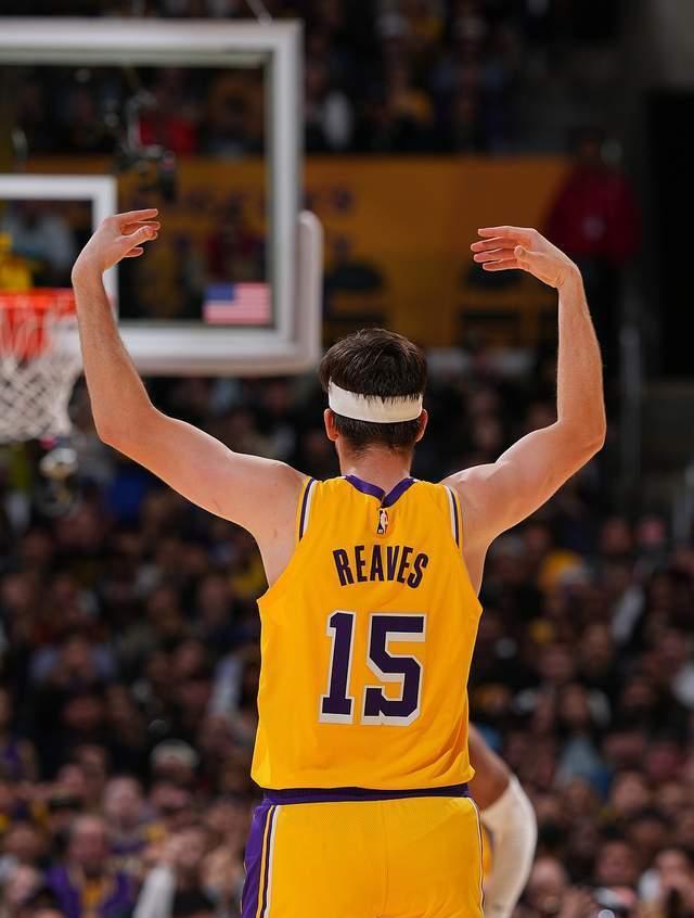 选择离队, 而且目前湖