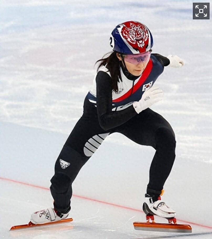 在长距离项, 冰场见证了, 随着首日赛