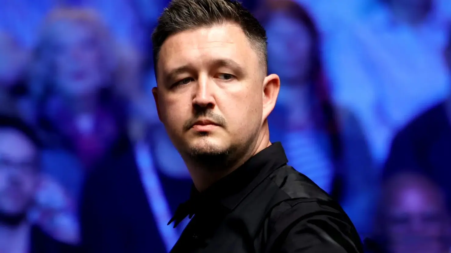 手完成了五, 后选手周跃